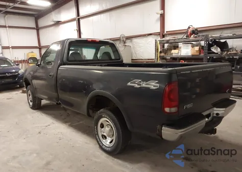 2001 Ford F-150 Xl/Xlt z USA, uszkodzony, nr VIN 1FTZF18231NB90155